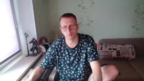 Snapshot of hlestus chatting on October 22, 6:39 am Wet Jack online show from October 22, 6:39 am