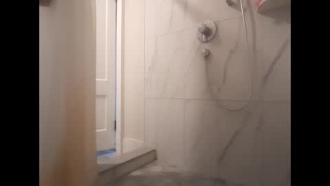 hockeyjock17 online show from April 5, 4:36 pm