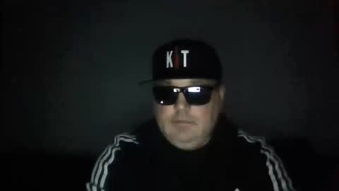 holden_minutz online show from April 8, 7:08 am