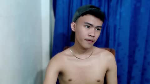 Snapshot of holy_fucker21 chatting on September 30, 7:39 pm Jayjay online show from September 30, 7:39 pm