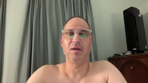 honey_man14 online show from July 17, 4:02 pm
