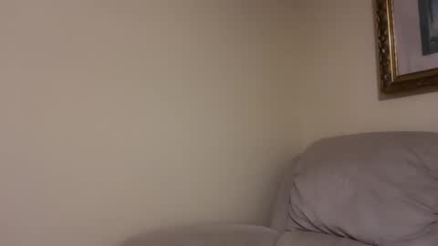 honey_man14 online show from May 5, 2:02 am