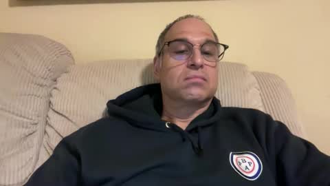 honey_man14 online show from October 29, 2:36 am