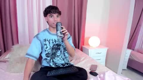 honeymoon_sariel online show from October 23, 7:39 pm