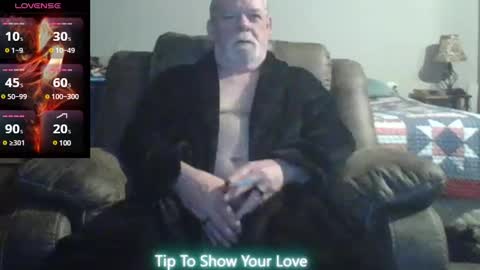 Snapshot of hormonemonster27 chatting on February 26, 10:26 am Hormone Monster online show from February 26, 10:26 am