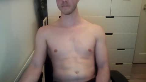 hornydutchman69 online show from April 21, 8:26 pm