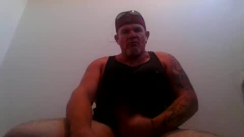 hornyhungwhiteboy4u269 online show from September 29, 1:15 am