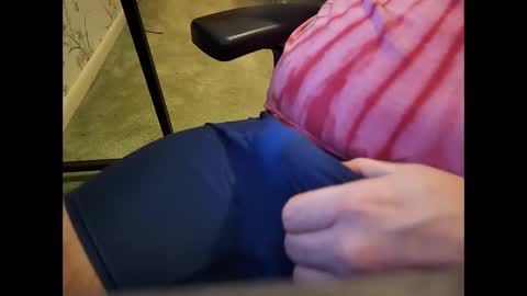 Snapshot of hornynpa chatting on December 5, 3:04 am Say hi if horny online show from December 5, 3:04 am