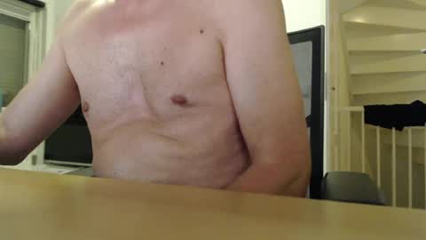 hornysteef09 online show from July 13, 9:06 pm