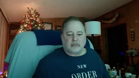 Snapshot of horsebigballs chatting on January 31, 4:14 am horsebigballs online show from January 31, 4:14 am