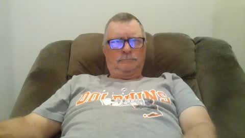 Snapshot of hot4tightholes chatting on February 6, 4:14 pm hot4tightholes online show from February 6, 4:14 pm