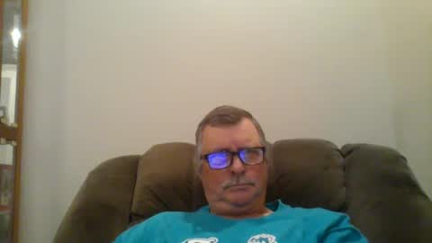 Snapshot of hot4tightholes chatting on December 17, 7:59 pm hot4tightholes online show from December 17, 7:59 pm