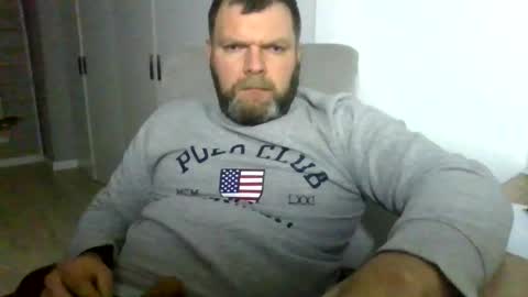 hot_adonis online show from February 9, 10:47 pm