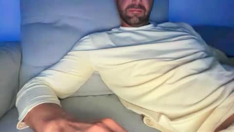 Bobby online show from April 15, 8:42 pm