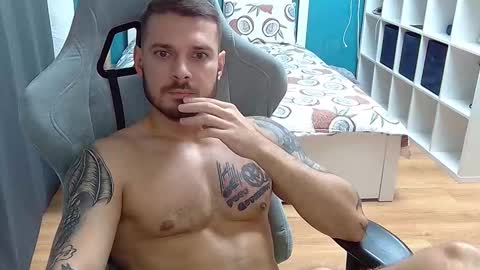 hot_cap_77 online show from November 6, 6:44 pm