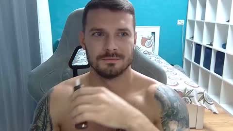 Snapshot of hot_cap_77 chatting on October 12, 7:41 pm hot_cap_77 online show from October 12, 7:41 pm