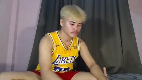 emman online show from April 12, 11:00 am