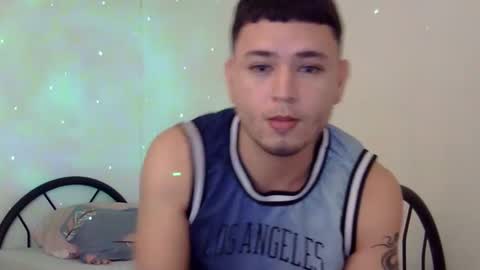 Snapshot of hot_ryyan chatting on September 12, 7:41 am hot_ryyan online show from September 12, 7:41 am