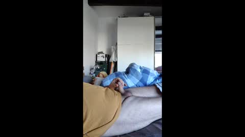 blueeyess online show from May 4, 5:09 am