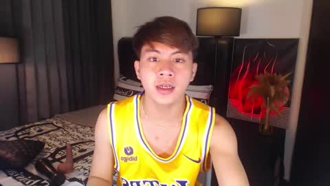 Snapshot of hotfucker_drei chatting on October 3, 7:57 am hotfucker_drei online show from October 3, 7:57 am