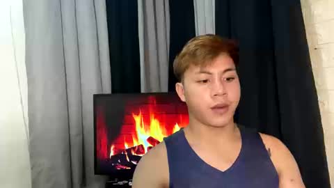 hotfucker_drei online show from December 17, 6:36 pm