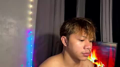 hotfucker_drei online show from November 16, 8:33 pm