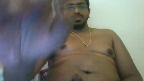 Snapshot of hotgluteus4321 chatting on February 7, 8:55 am hotgluteus4321 online show from February 7, 8:55 am