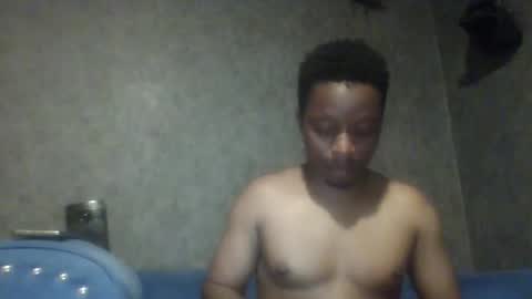 Snapshot of hotguyy001 chatting on February 16, 4:32 pm hotguyy001 online show from February 16, 4:32 pm