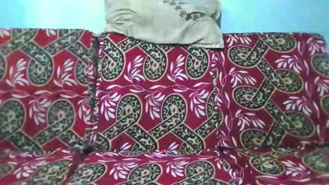 hotguyy001 online show from April 6, 4:09 am