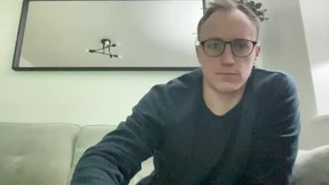 hotholby86 online show from February 28, 8:28 pm