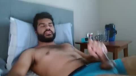 Snapshot of hotsexdude69 chatting on December 11, 2:17 pm hotsexdude69 online show from December 11, 2:17 pm