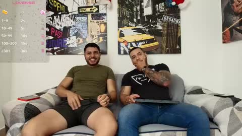 hott_asses online show from December 27, 1:39 pm