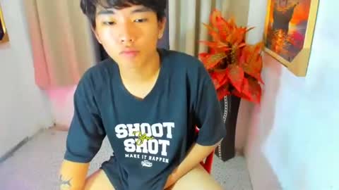 hottestloues online show from March 21, 2:04 am