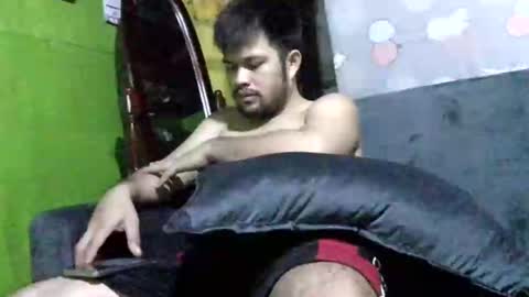 HottestPinoy32 online show from March 6, 6:16 pm