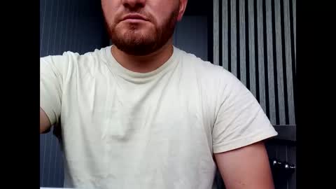 Snapshot of houskji8 chatting on October 12, 8:08 am houskji8 online show from October 12, 8:08 am