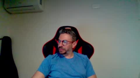 huge__cumshot online show from April 7, 4:51 pm