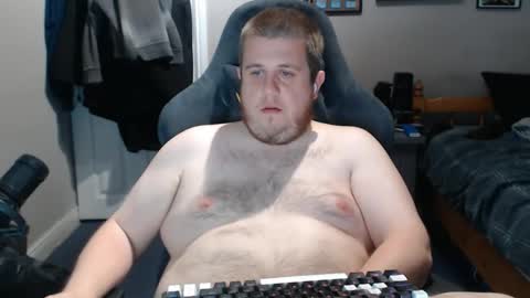 Snapshot of hugechris30 chatting on October 6, 10:25 pm Hugechris online show from October 6, 10:25 pm