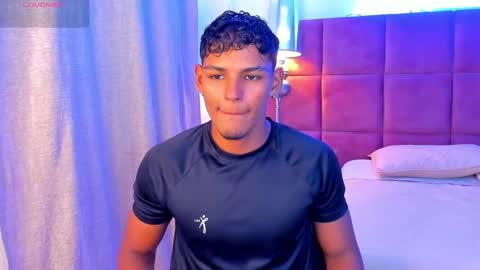 Hugo Cano online show from December 2, 2:58 am