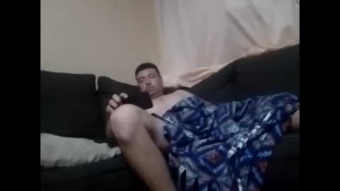 Snapshot of hugopaqui57 chatting on March 3, 9:18 am hugopaqui57 online show from March 3, 9:18 am