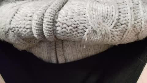 hulk222277 online show from April 19, 6:43 pm