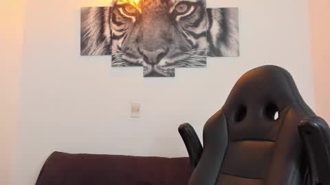 Eli online show from March 13, 1:57 am