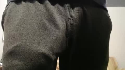 Big uncut cock dripping online show from November 25, 11:40 pm