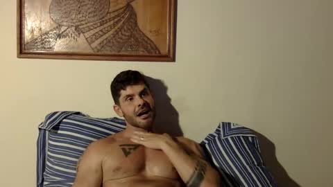 hungcaique online show from May 15, 12:52 am