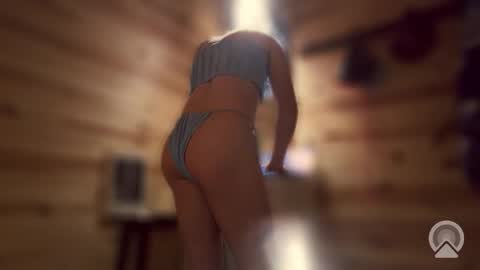 wetjessica online show from May 20, 6:20 am