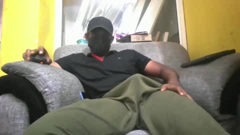 Snapshot of hunk_dominant chatting on March 3, 7:28 am hunk_dominant online show from March 3, 7:28 am