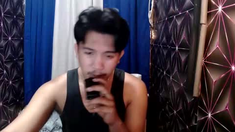 hunkylloyd online show from December 22, 11:52 pm