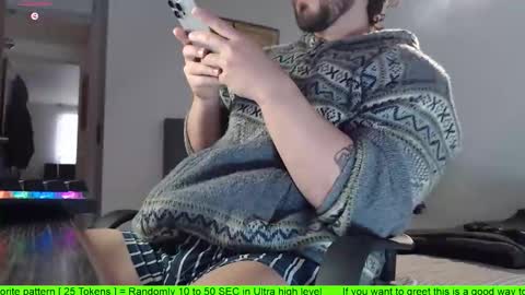 Snapshot of hunter_of_mn chatting on October 3, 1:38 pm online show from October 3, 1:38 pm