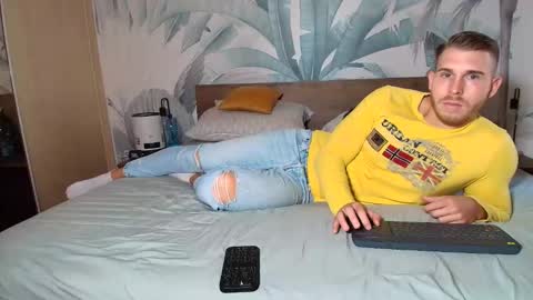 Hunter Bridges online show from September 27, 12:03 pm