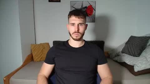 Hunter Bridges online show from February 3, 12:54 pm