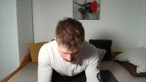 Hunter Bridges online show from February 8, 1:48 pm